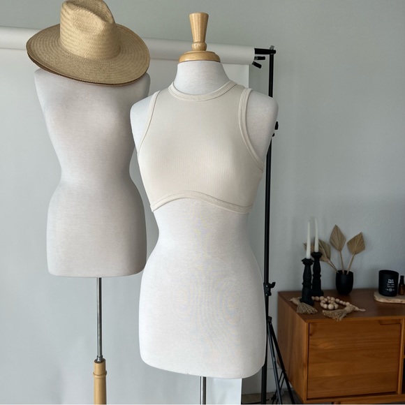 CREAM RIBBED KNIT STRETCHY CROP TOP - Picture 5 of 10